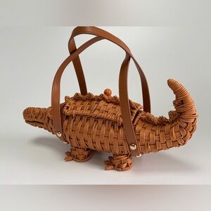 Tommy Bahama Wicker Woven Crocodile Shaped  Bag Handbag New NWT